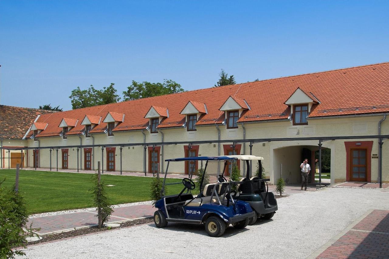 Mokrice Castle Estate Hotel Obrezje Exterior photo