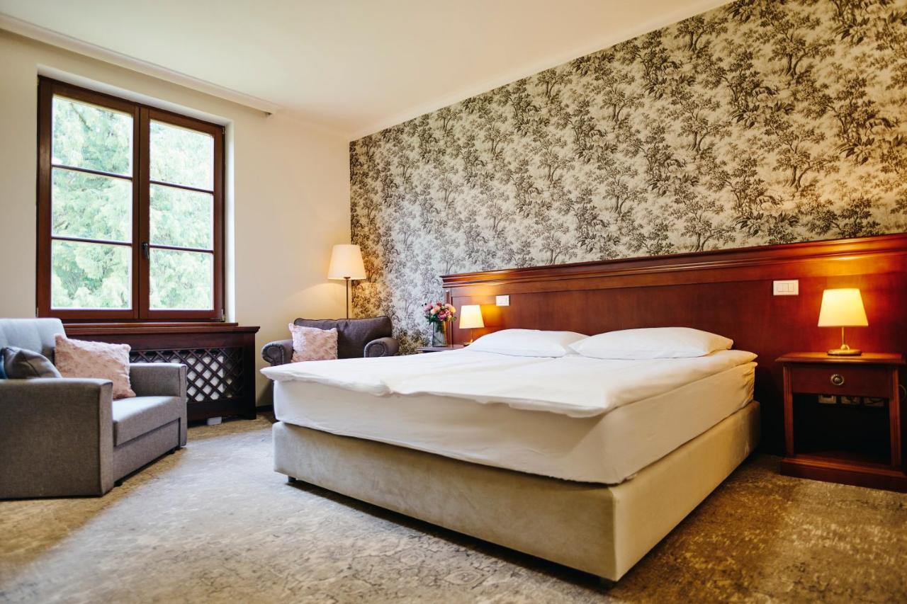 Mokrice Castle Estate Hotel Obrezje Exterior photo