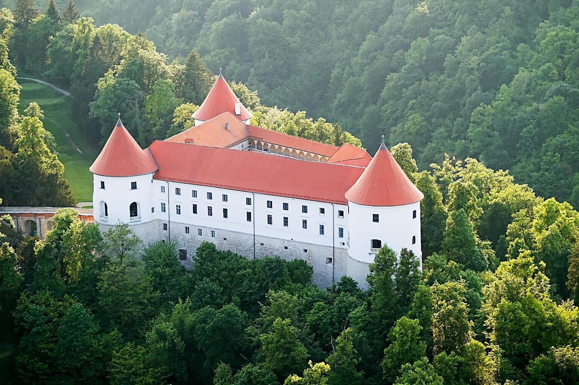 Mokrice Castle Estate Hotel Obrezje Exterior photo